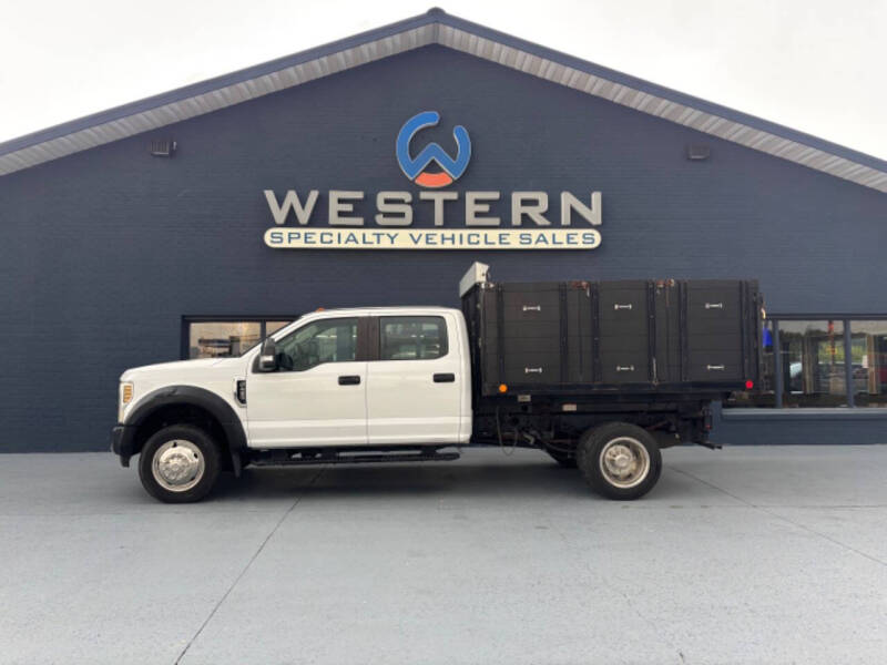 ford f-450 super duty chassis cab 2018 1FD0W4GYXJEC27939 image ford f-450 super duty chassis cab 2018 1FD0W4GYXJEC27939 image